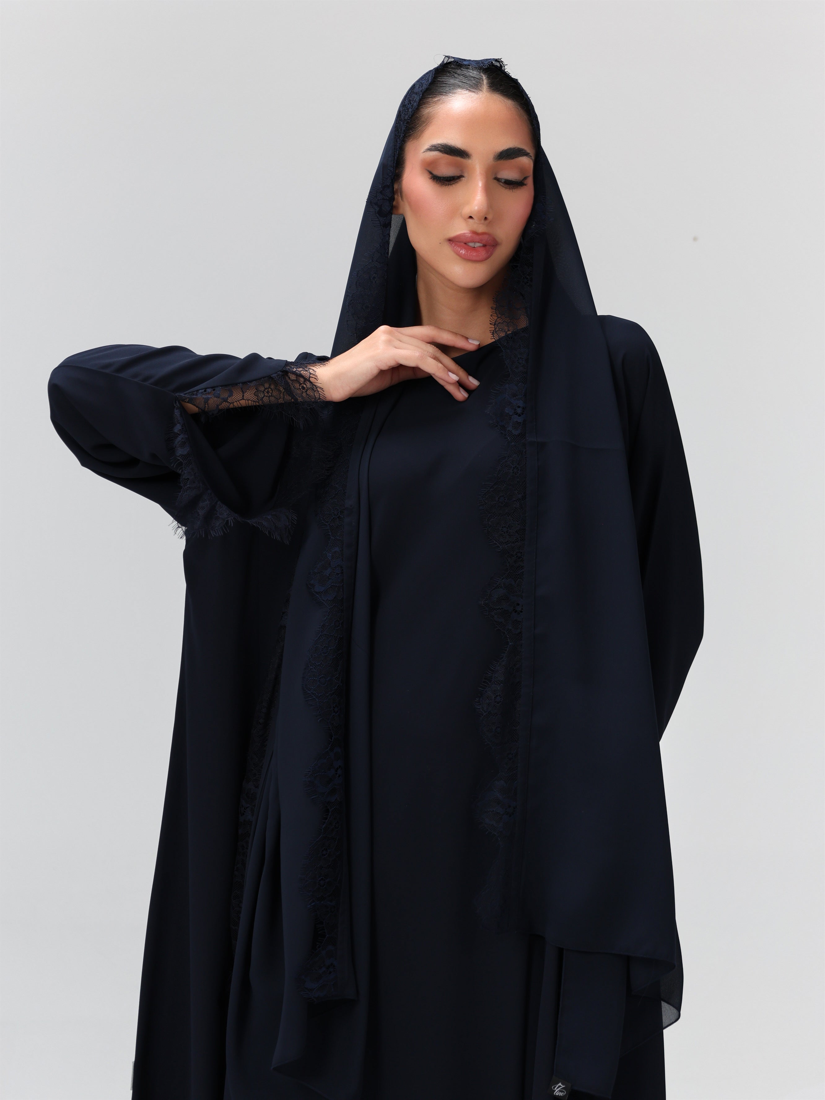 17SIGNATURE LACE | BLACK