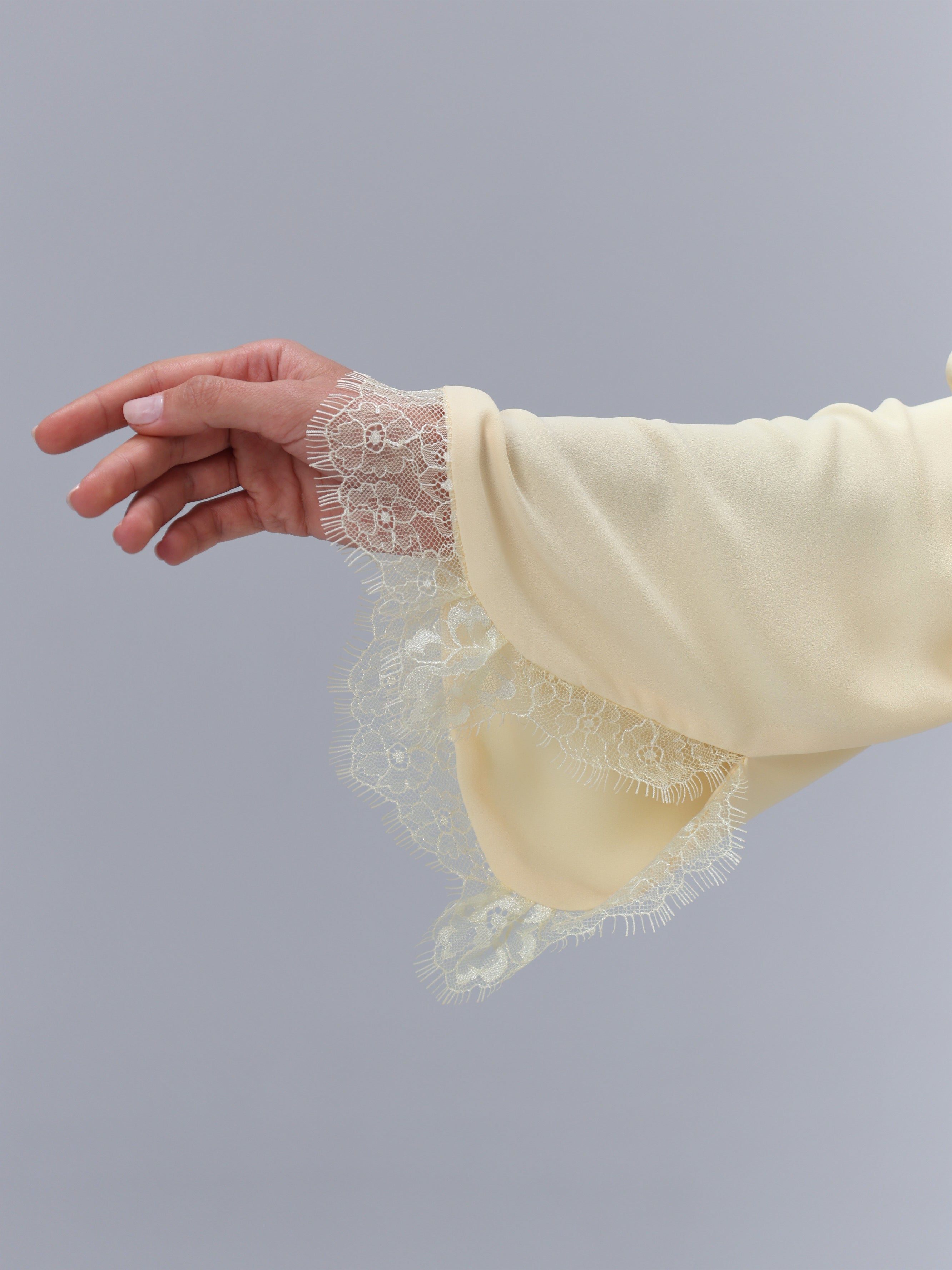 17SIGNATURE LACE | BABY YELLOW