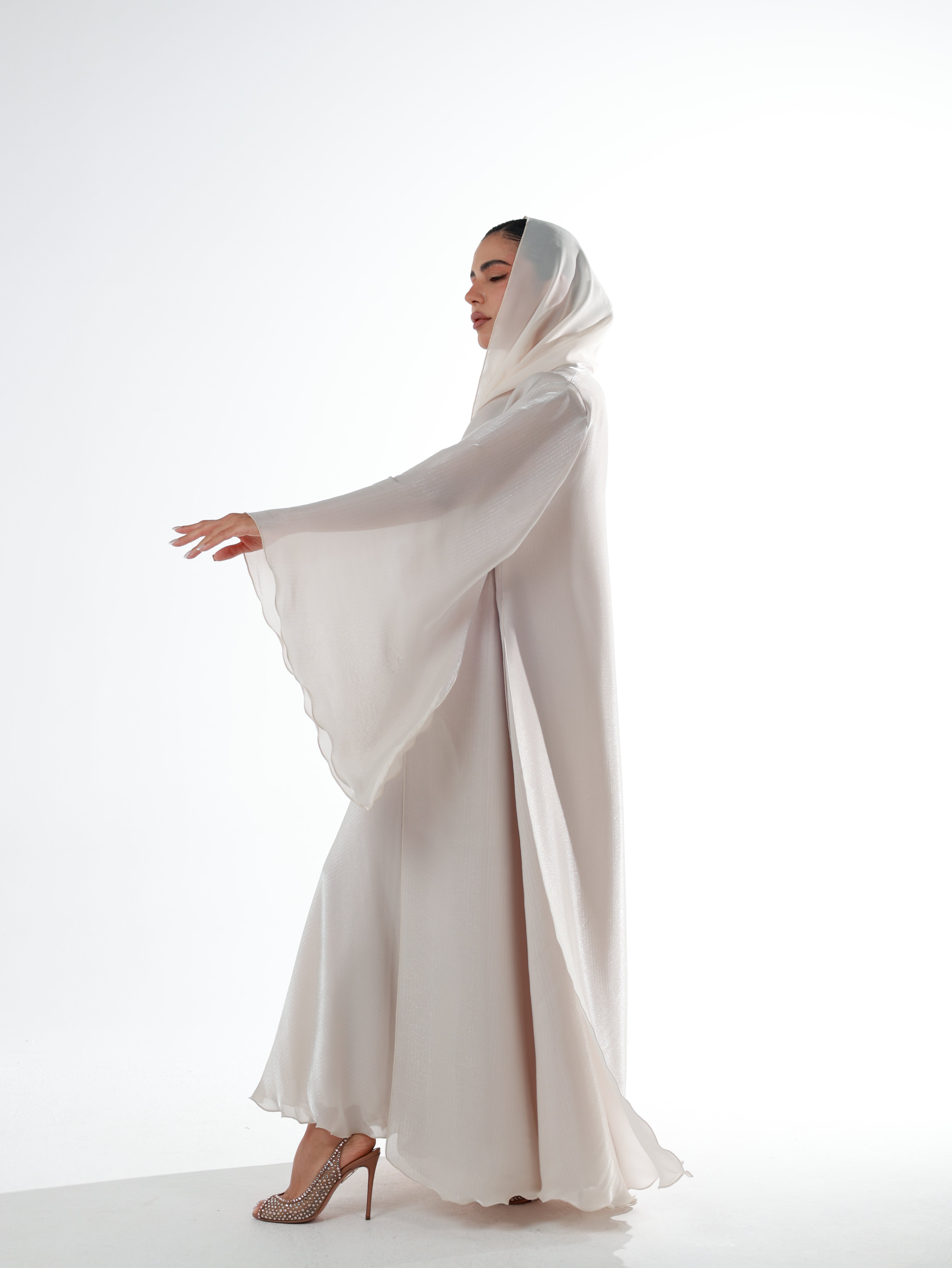 THE ARTISAN OREGANZA ABAYA | GOLDEN